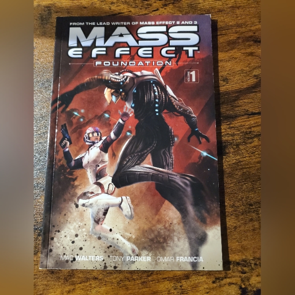 MASS EFFECT FOUNDATION TP VOL 01 trade paper back comic dark horse